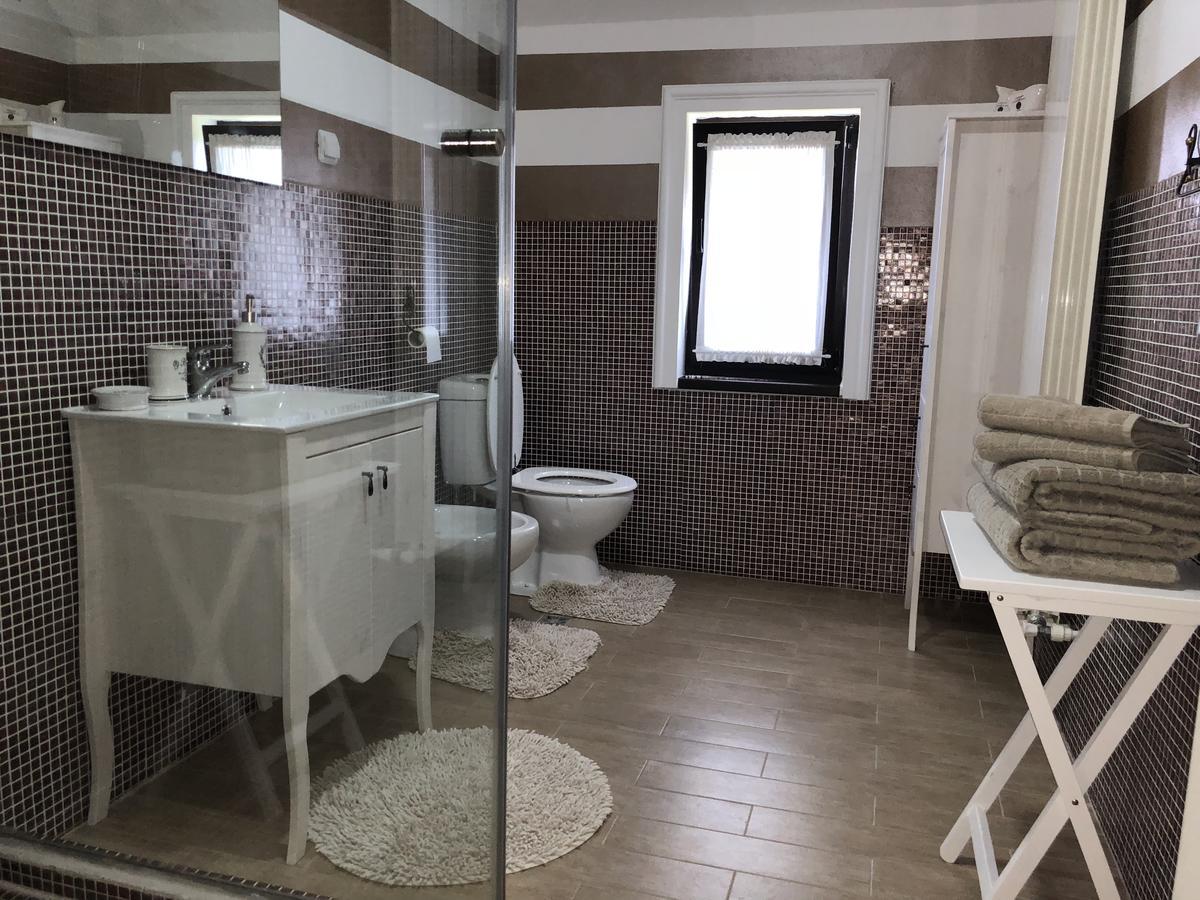 Отель Casa Runcu Рунку Экстерьер фото
